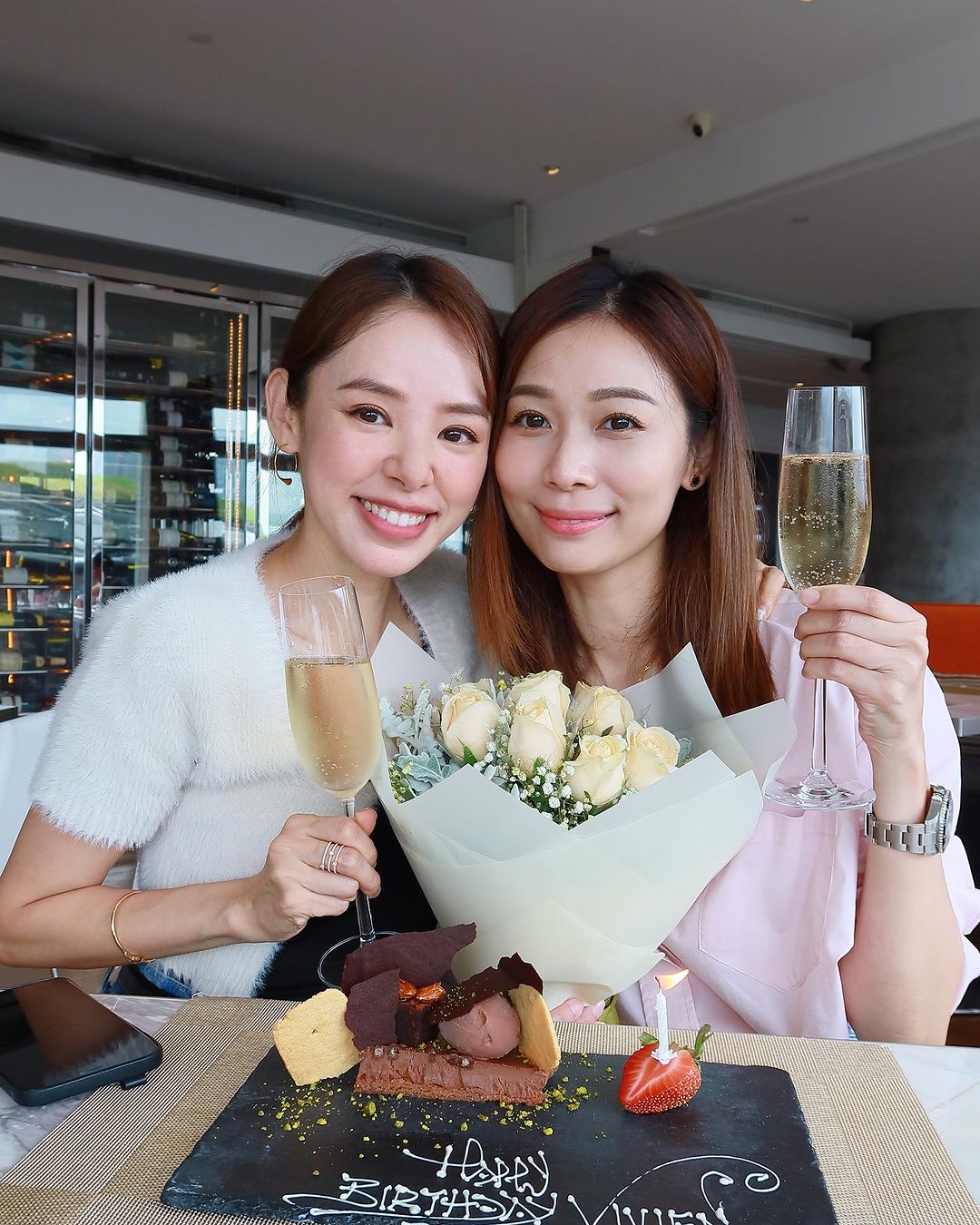 朋友聚餐，餐桌上總會有一個搶著第一時間埋單的朋友。