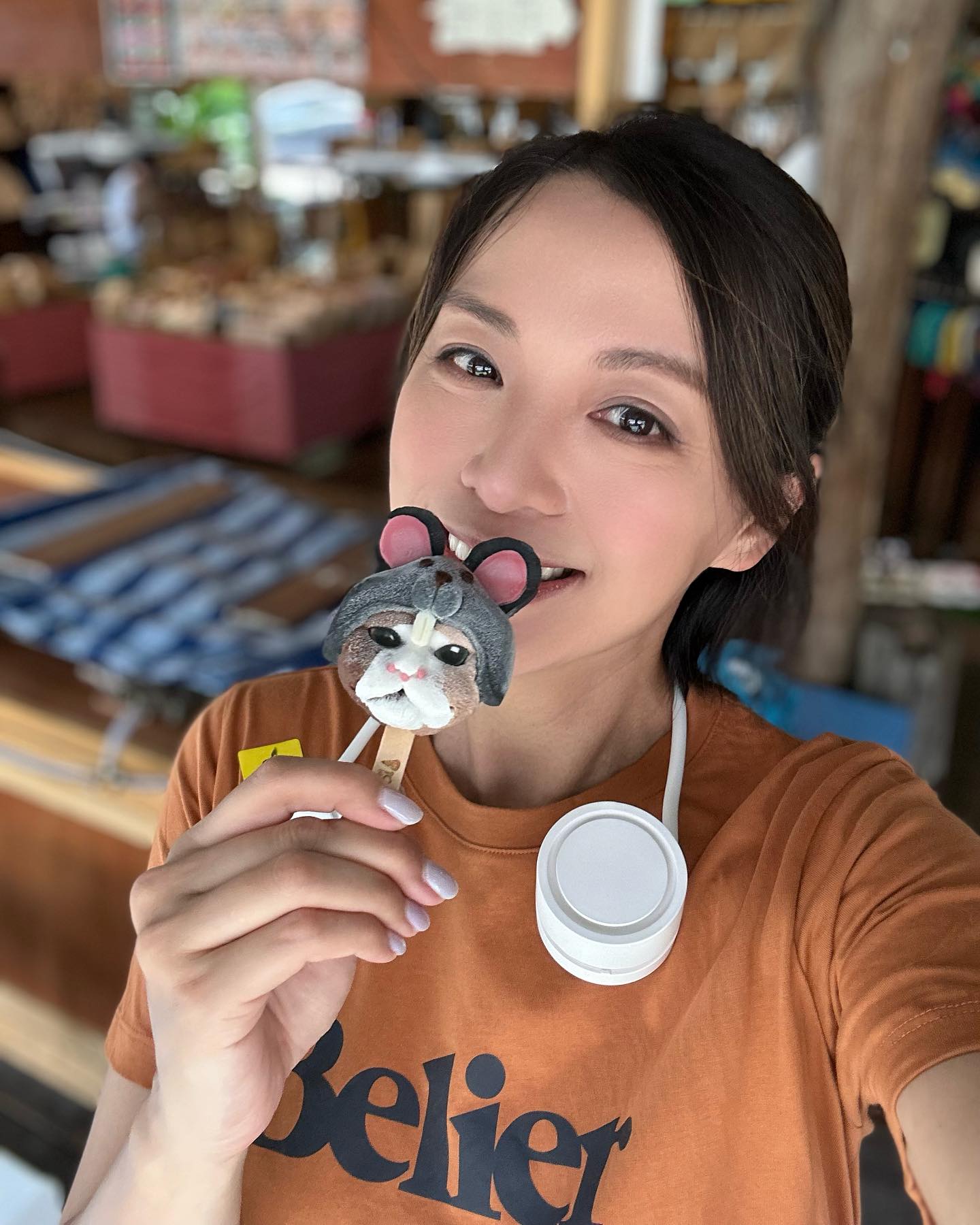 眉頭過分遠離可能表示性格孤僻。