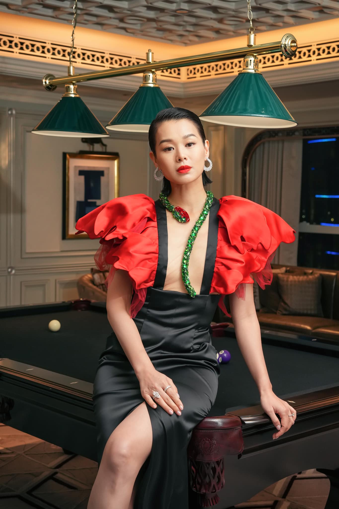 天蠍座明星代表：胡杏兒