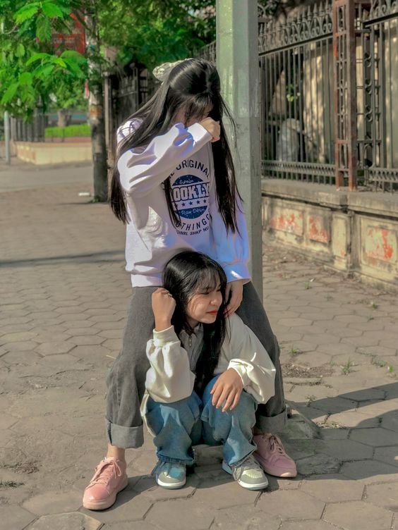 有些友情不需要常見面、時時互動，但會默默的牽掛和關心，在需要時給予對方支持。