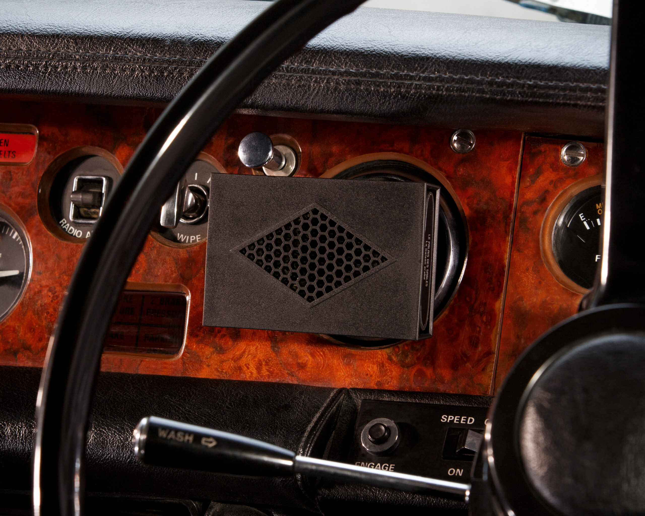 Serge Lutens 夢寐心居車用擴香器