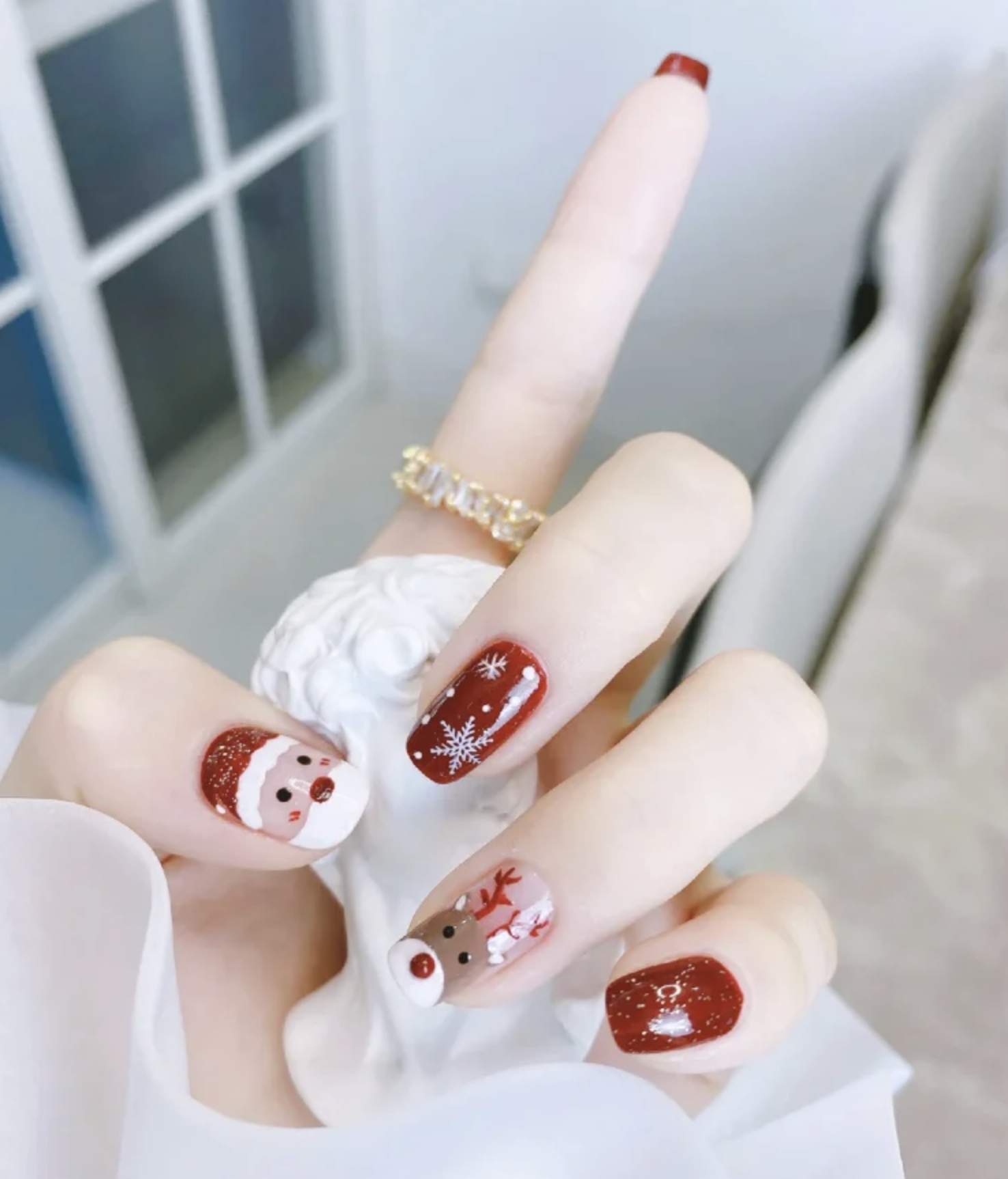 提到聖誕又怎可能缺少聖誕老人、唯美雪花、可愛的麋鹿