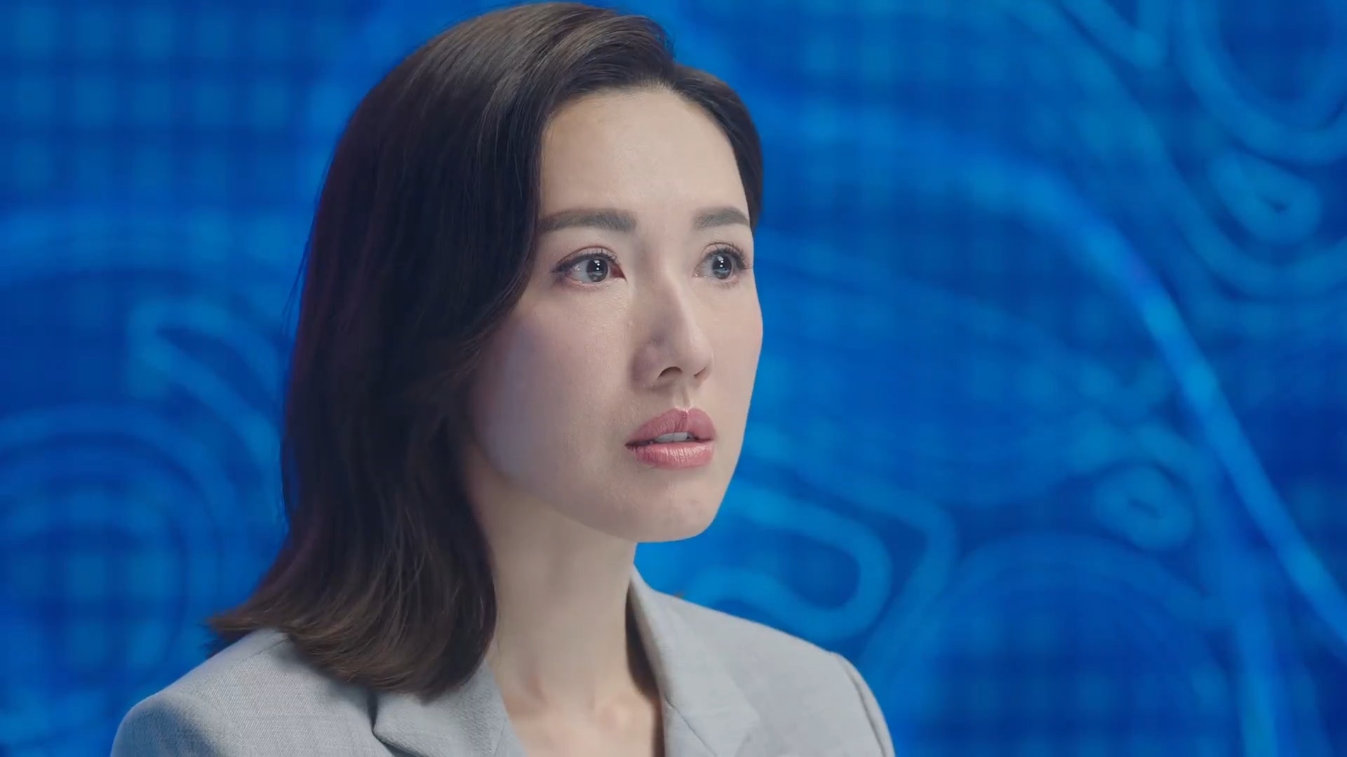 Man姐(佘詩曼 飾)刻意隱瞞,令「張家妍」繼續報道,公然無視法庭禁制令。