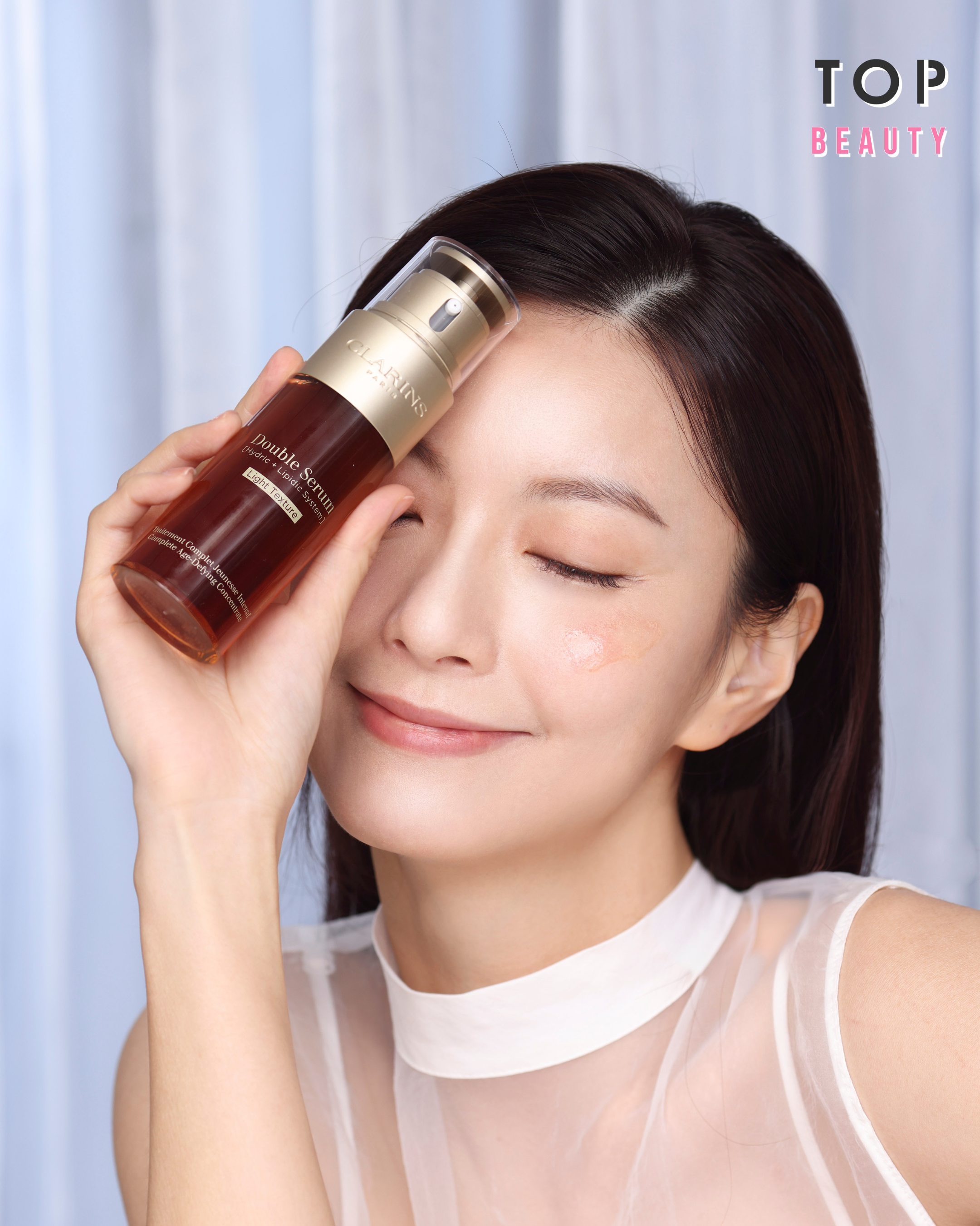 比經典配方輕-50%，質感輕盈如雲朵。