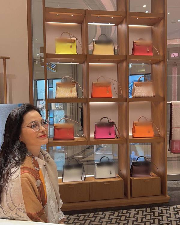 樊亦敏是圈中「隱形富婆」。