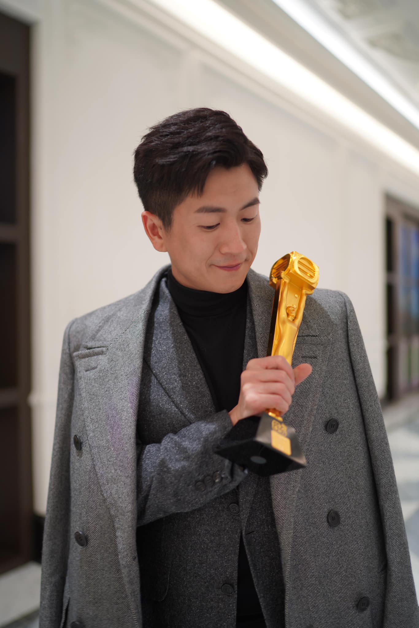 馬貫東憑《破毒強人》中「杜飛」一角而獲得「飛躍進步男藝員」獎。