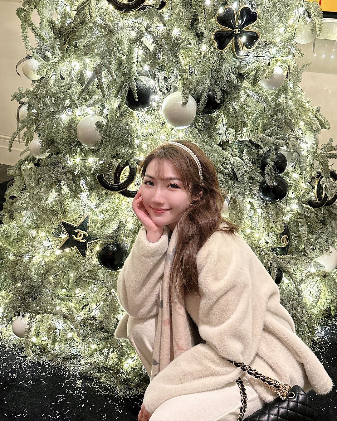 港女Boyi分享27歲年薪就有500萬秘訣。