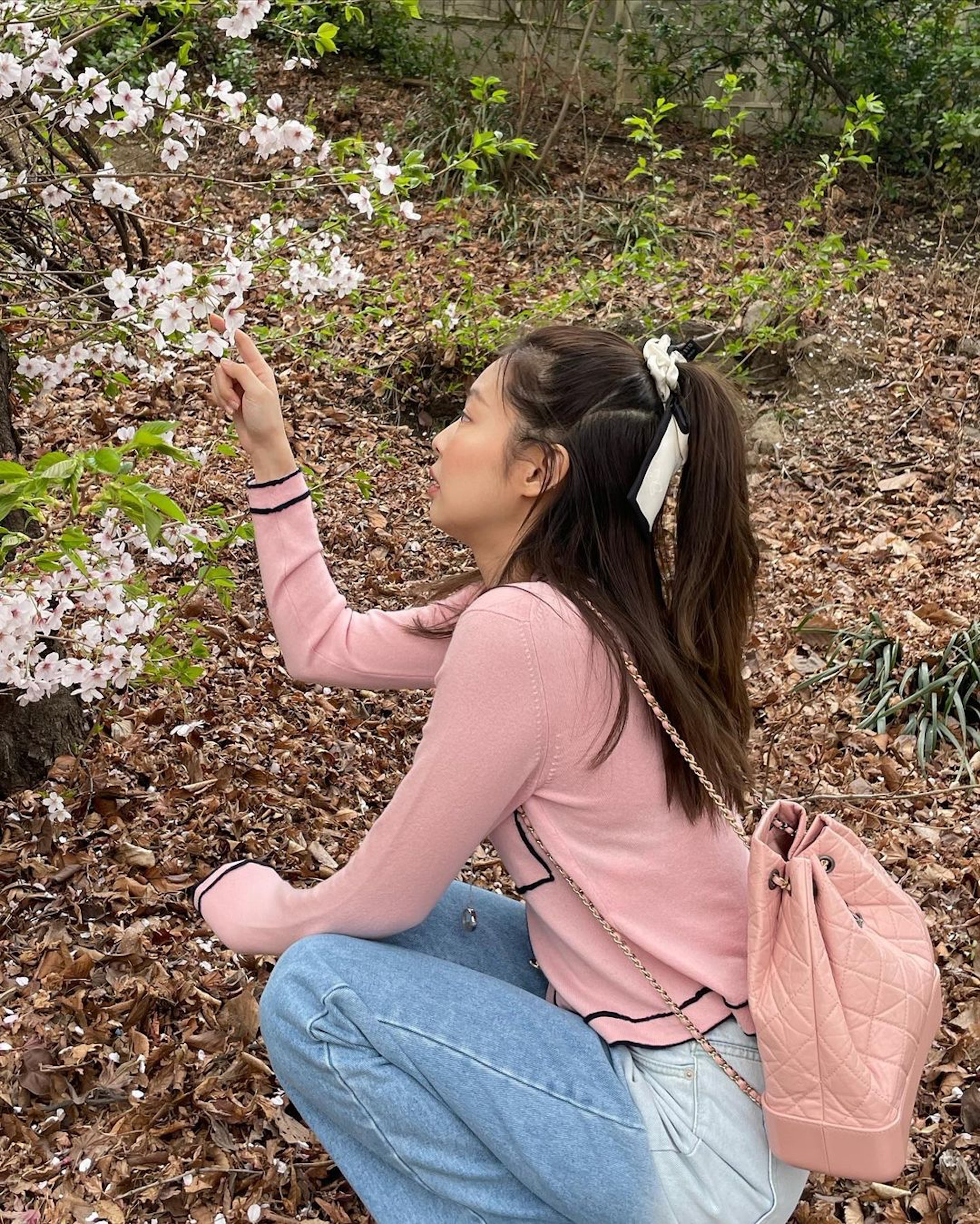 BLACKPINK成員Jennie有用來綁髮。