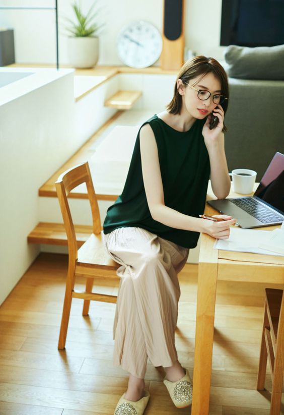 女人有賺錢能力才有婚姻自主權。