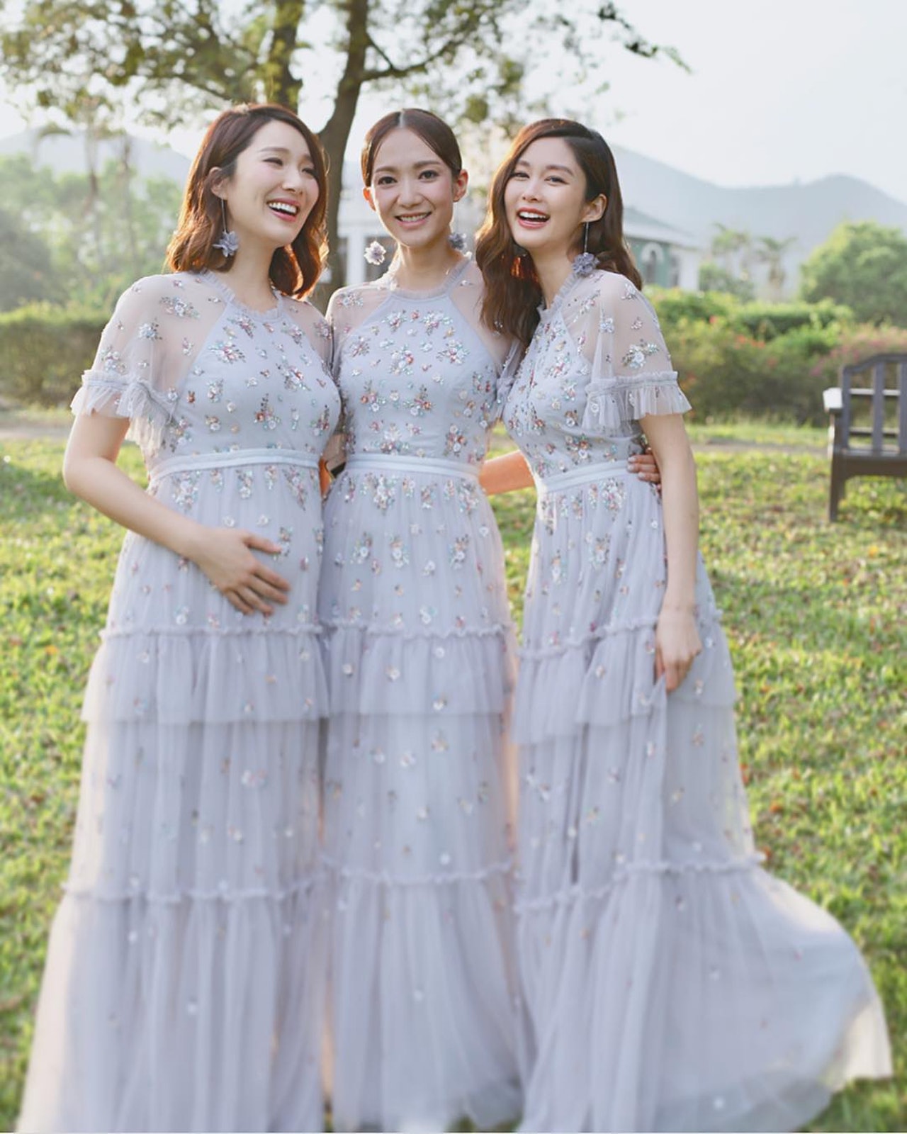 不少女星結婚時為姊妹團準備了Needle & Thread的姊妹裙。
