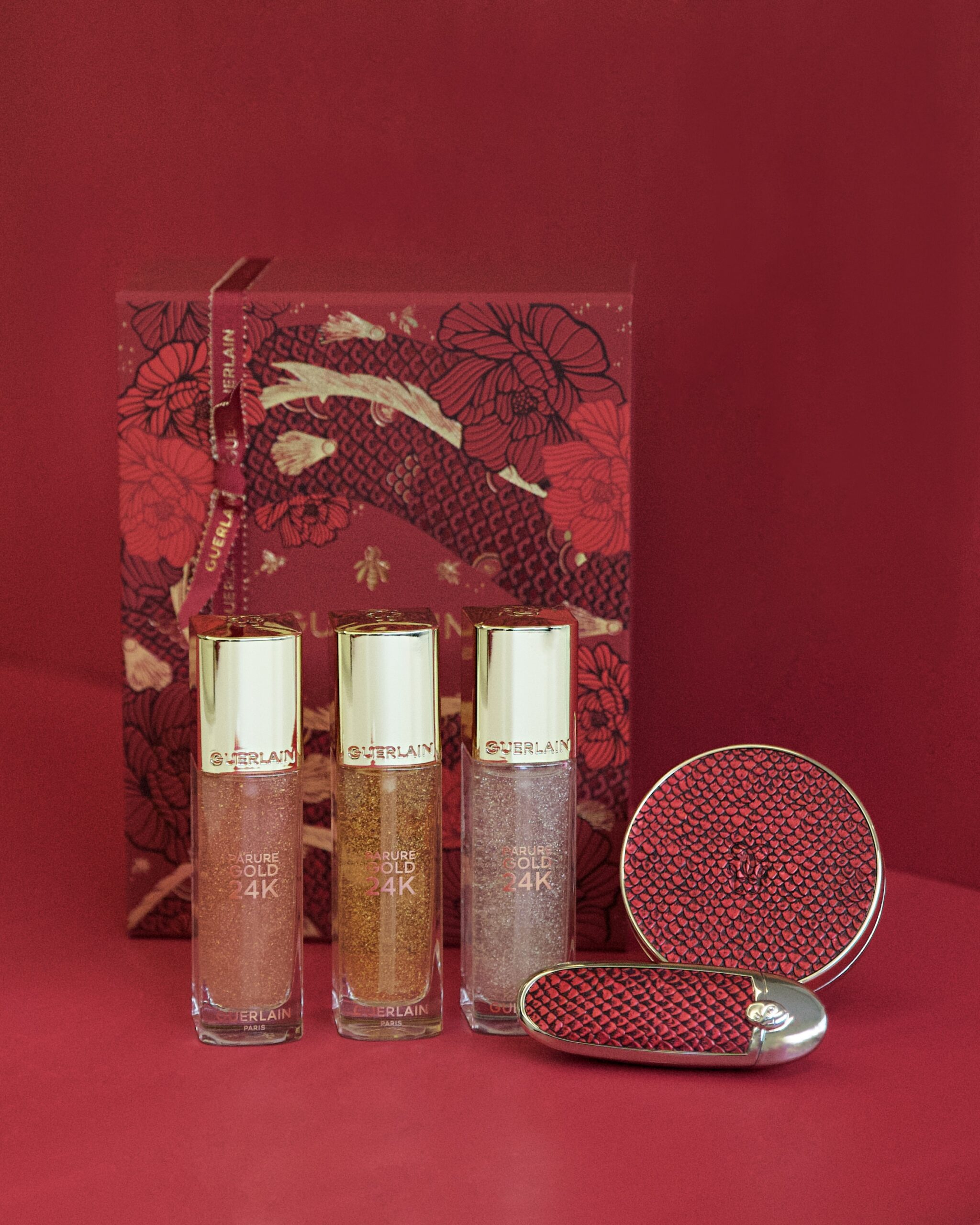 Guerlain全新限量版嫣紅瑞龍金鑽修顏氣墊粉盒 HK$690