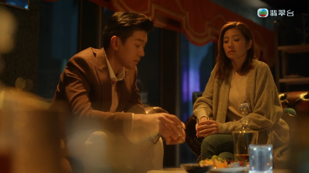 「明芯」勸Davey不要結婚。