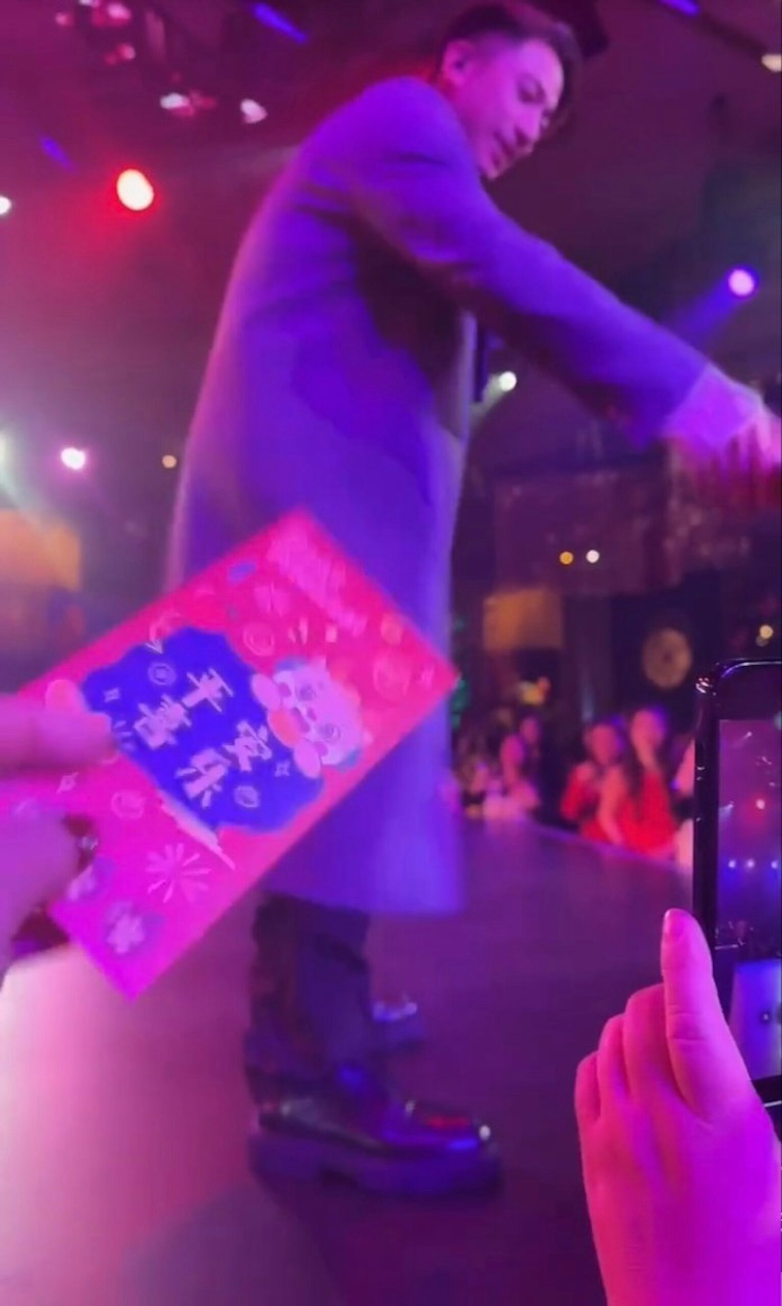 吳卓羲不收利是獲讚。