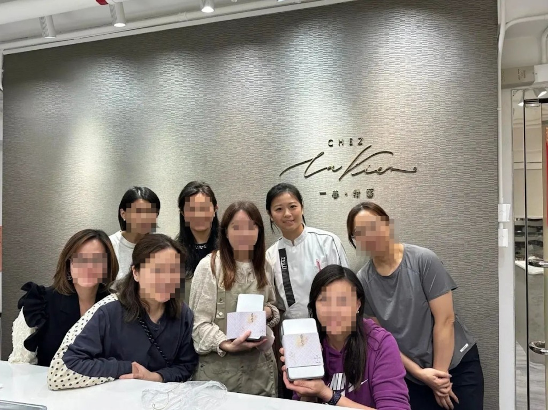 蘇君蕎開班教整甜品。