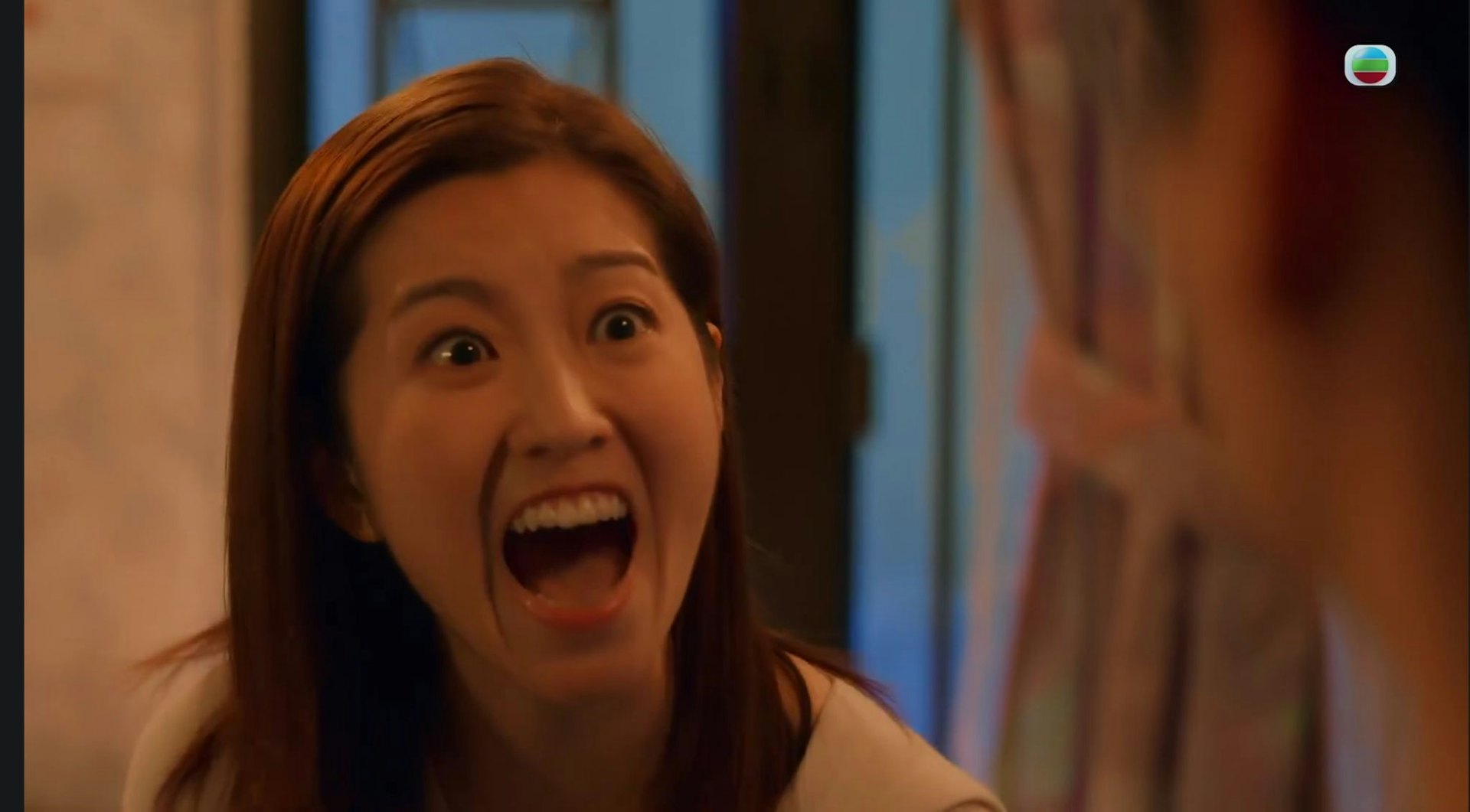 陳自瑤層遞式的咆哮大叫:「我要離婚,我要離婚,我要離婚!」