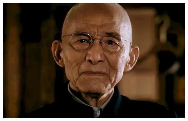 「天氣不會一直好下去,人不會一直佔上風。」做人做事都要為人留後路,這亦是為自己留後路。