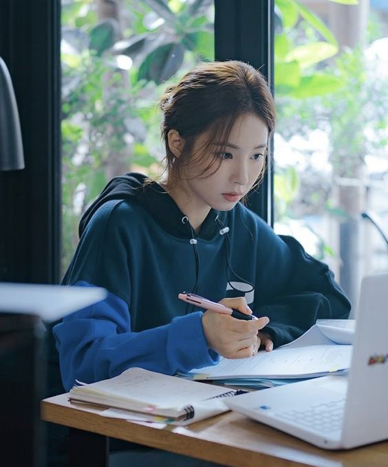 有錢人會不斷進修專業知識。