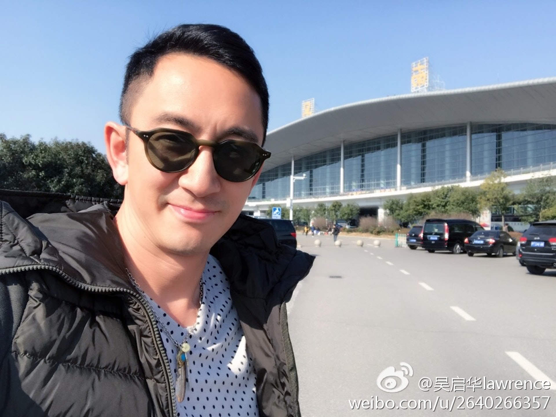 現年59歲的吳啟華依然有型。