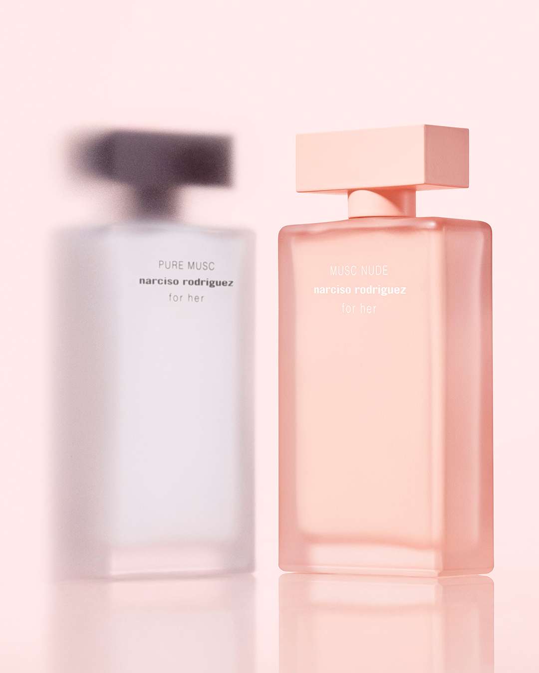 將for her MUSC NUDE淡香精與「基調之香」for her PURE MUSC淡香精混搭使用,將柔和感昇華至另一層次。