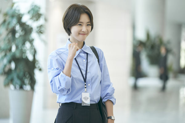 在辦公室裡,如果有個人不爭不搶,有可能他正在準備找下一份工作。