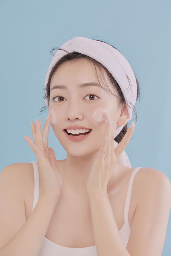 春天保養建議選用溫和保養品。