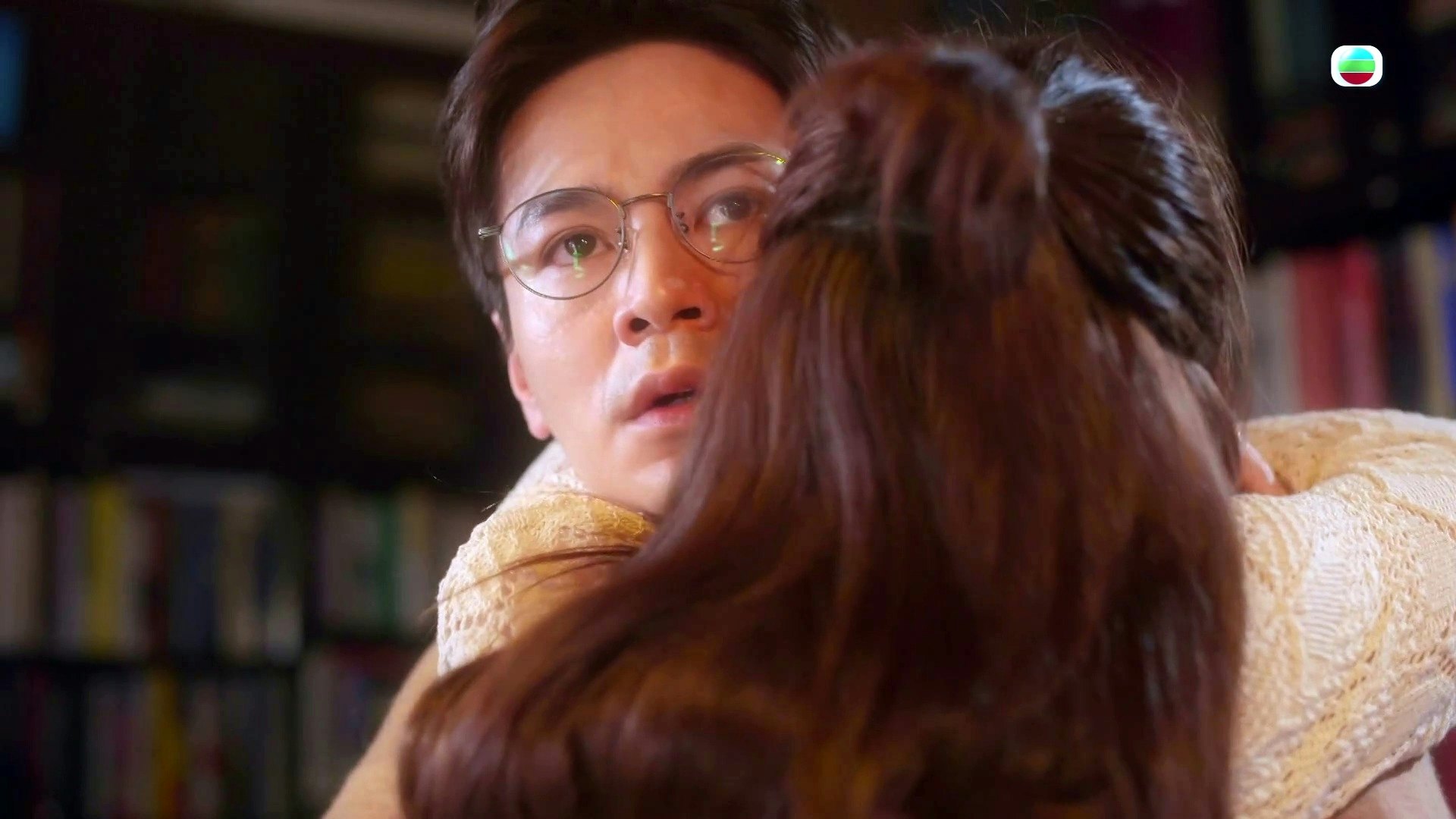 善仁忍得好辛苦。