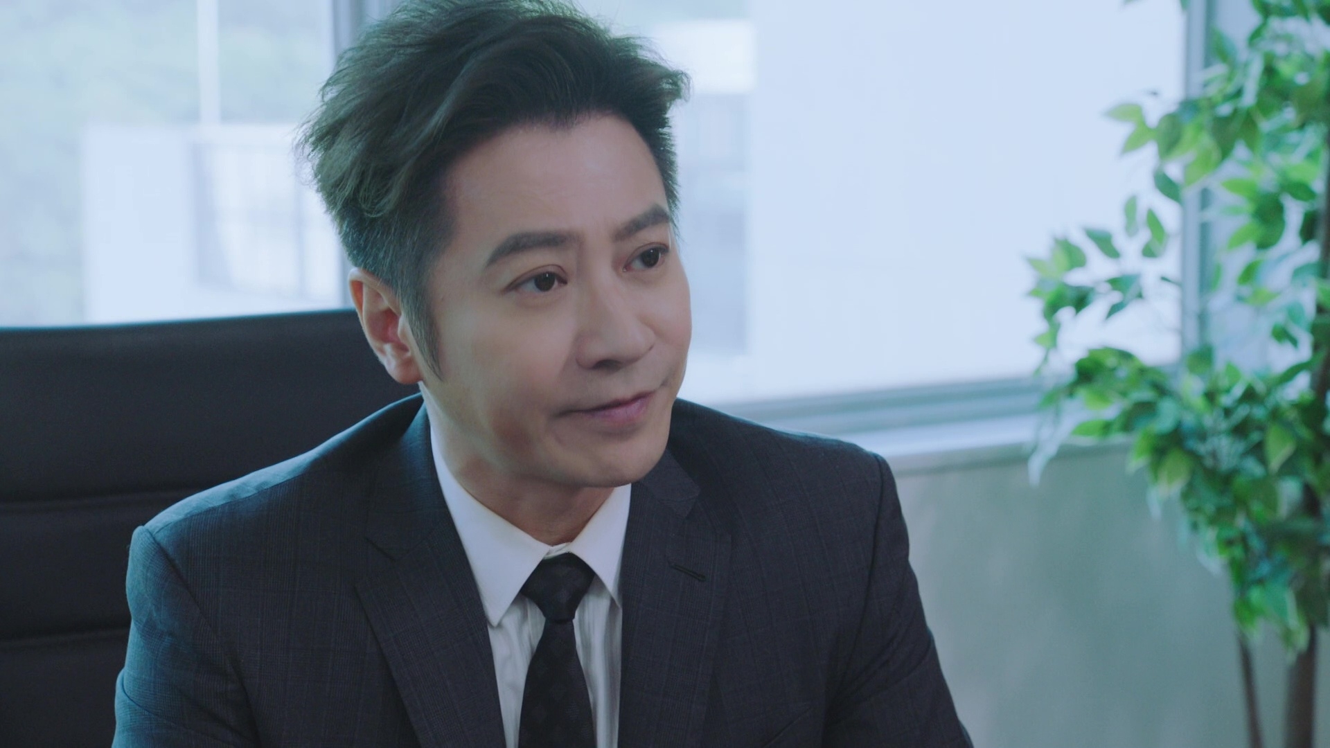 孫耀威近日回港拍攝TVB新劇《逆天奇案2》