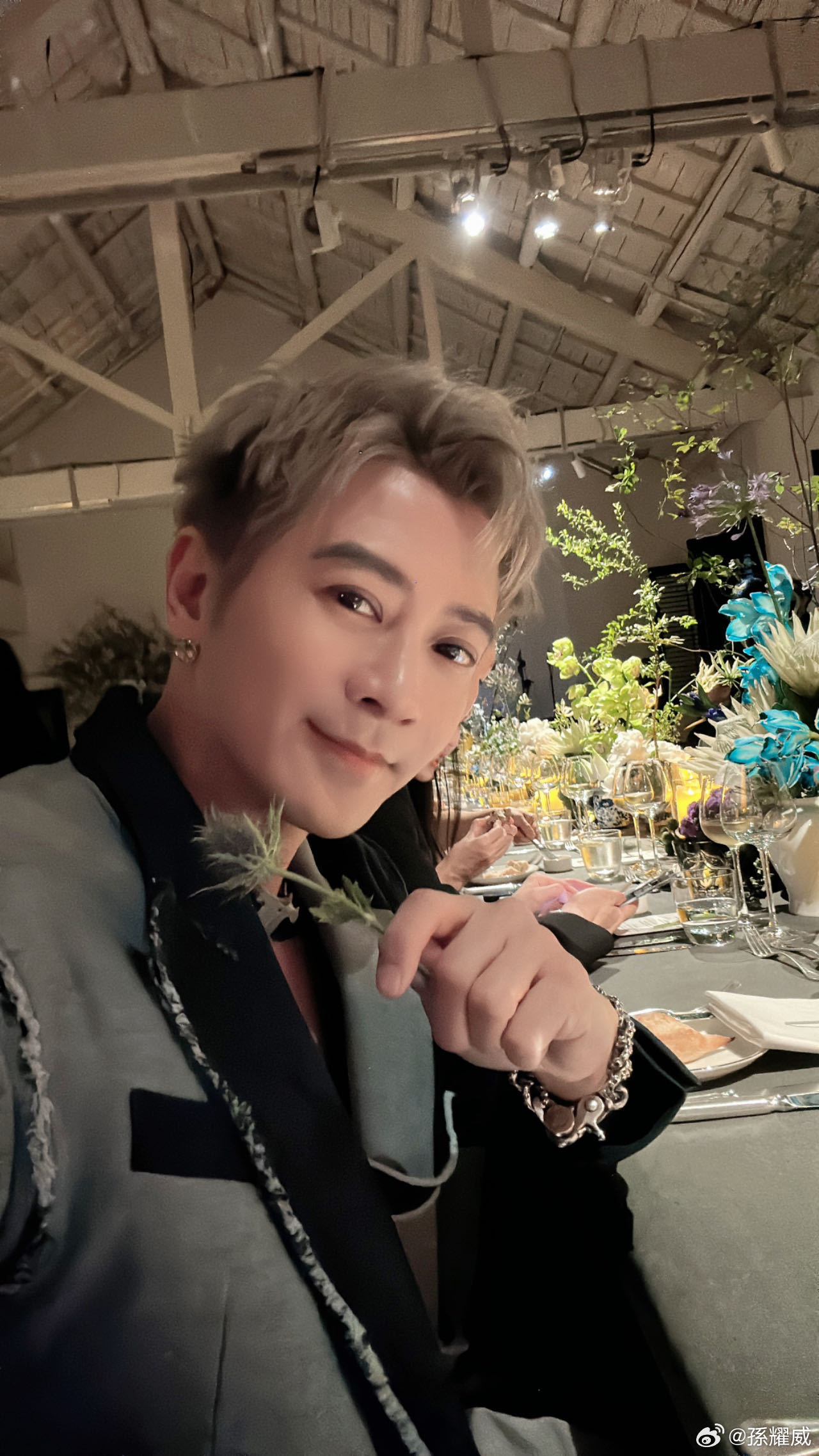 孫耀威北上發展多年，由歌手轉型做網紅，財源滾滾。