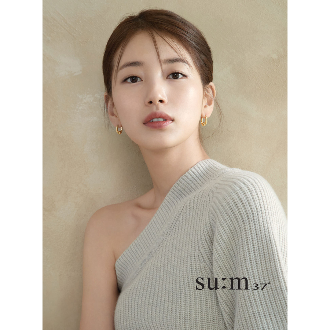 韓國「國民初戀」裴秀智是su:m37°的代言人,內而外綻放360°女神光。
