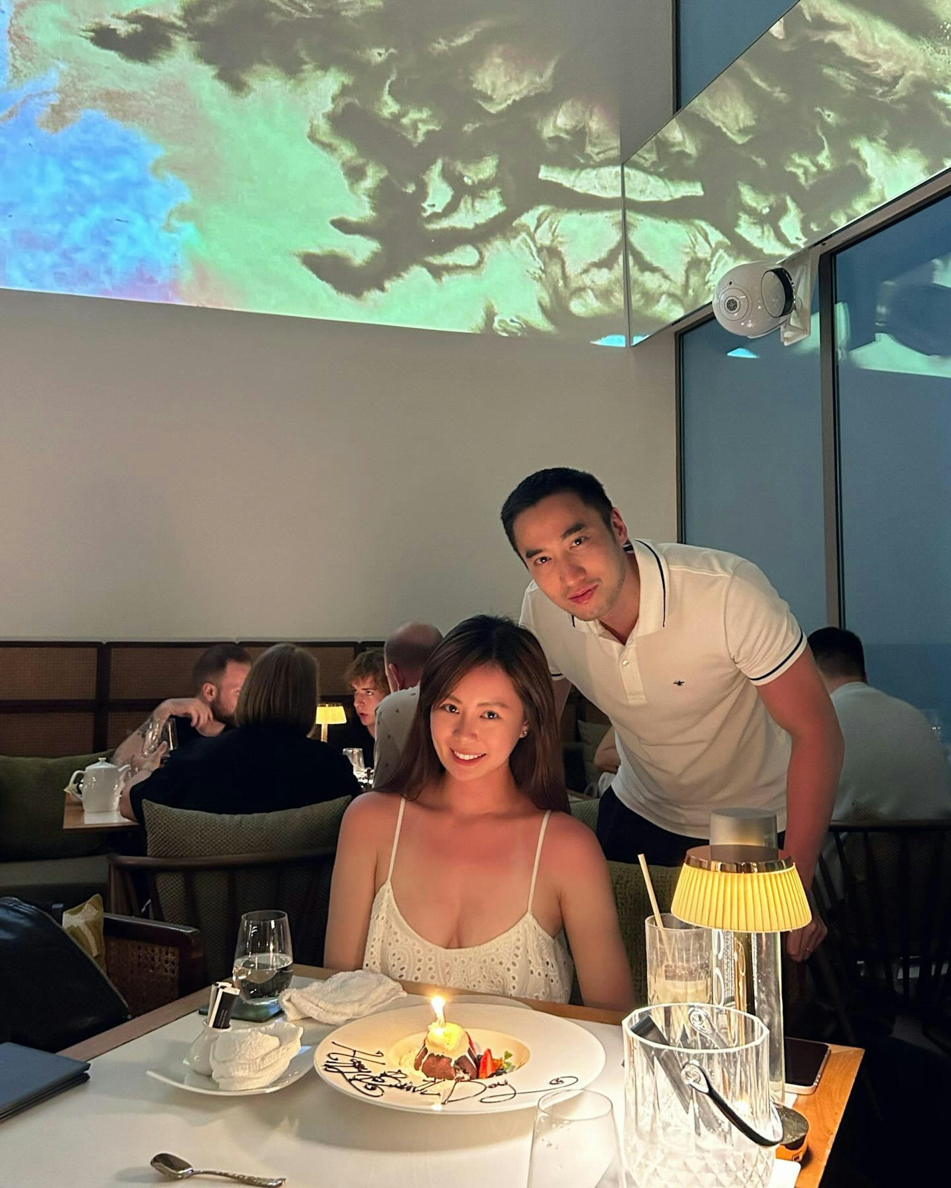 賴弘國與太太經常放閃。