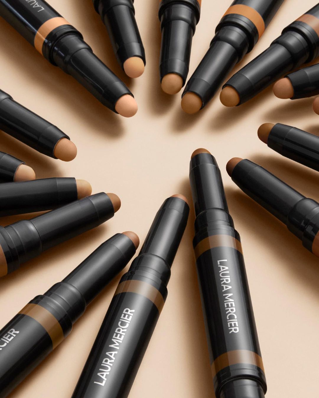 遮瑕顏色要選對。