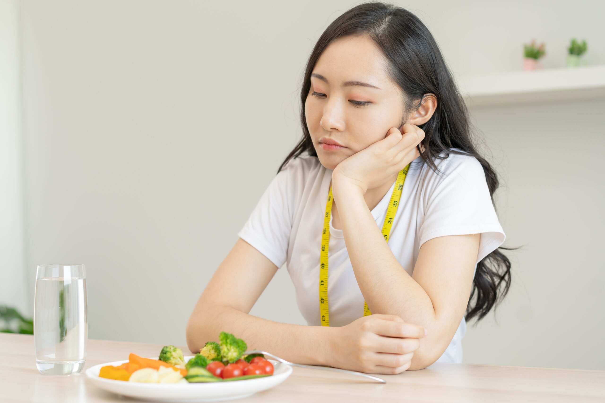節食除了會影響身體健康,更會影響心情。