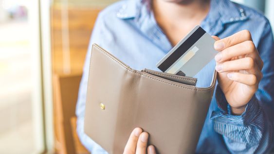 懂得善用信用卡可以節省金錢。