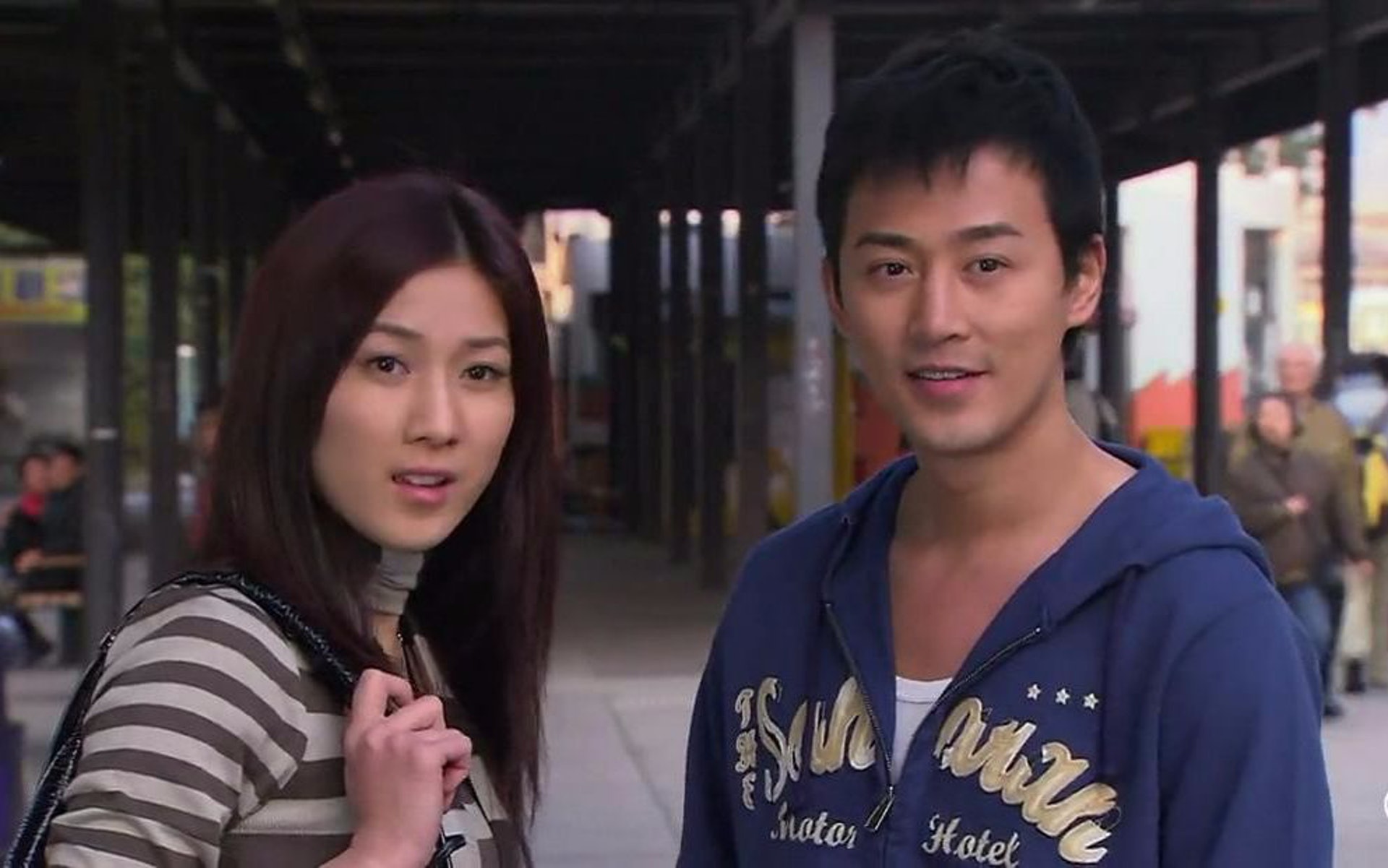 林峯1999年簽約TVB。