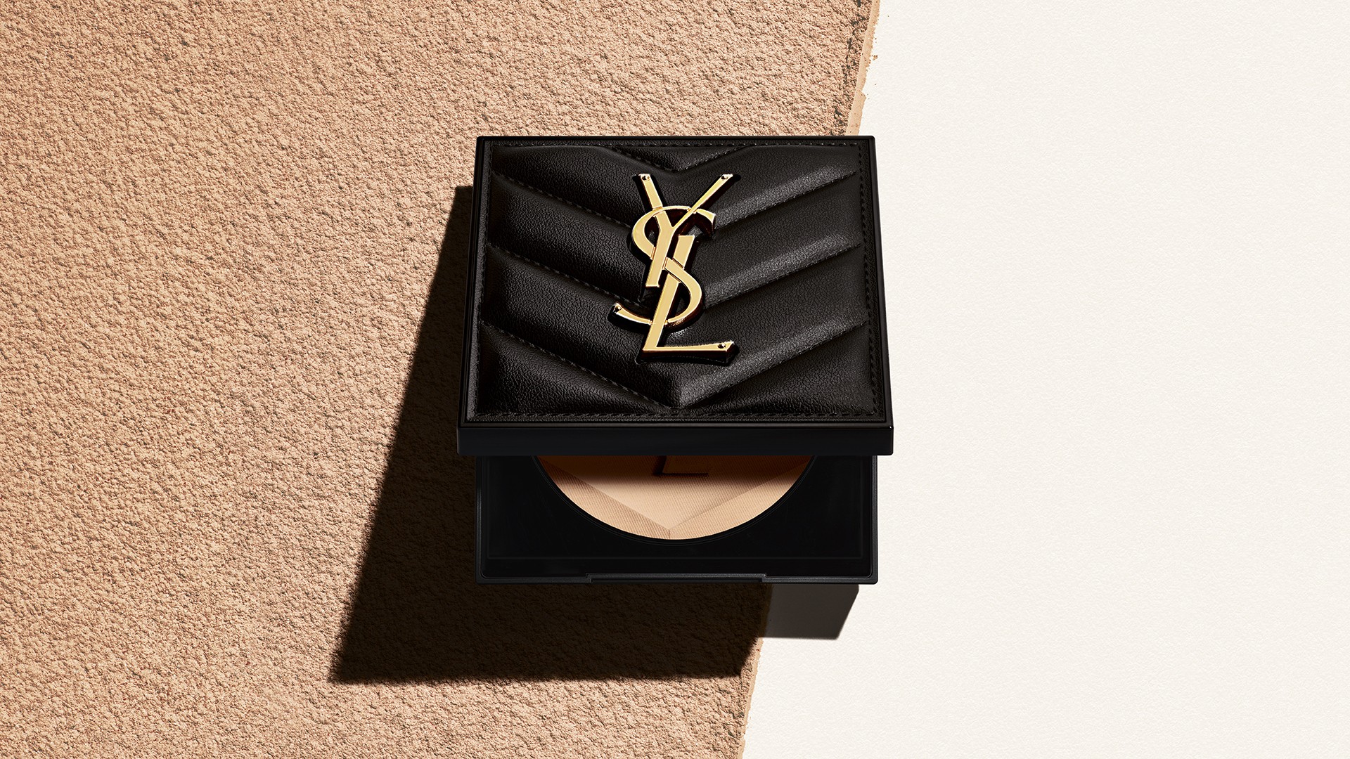 YSL恆時輕透保濕蜜粉 HK$525