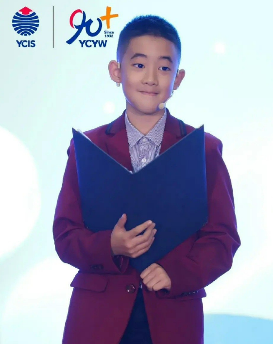 Jasper過去曾用流利雙語為學校拍攝介紹影片,帶大家導賞校園的設施。