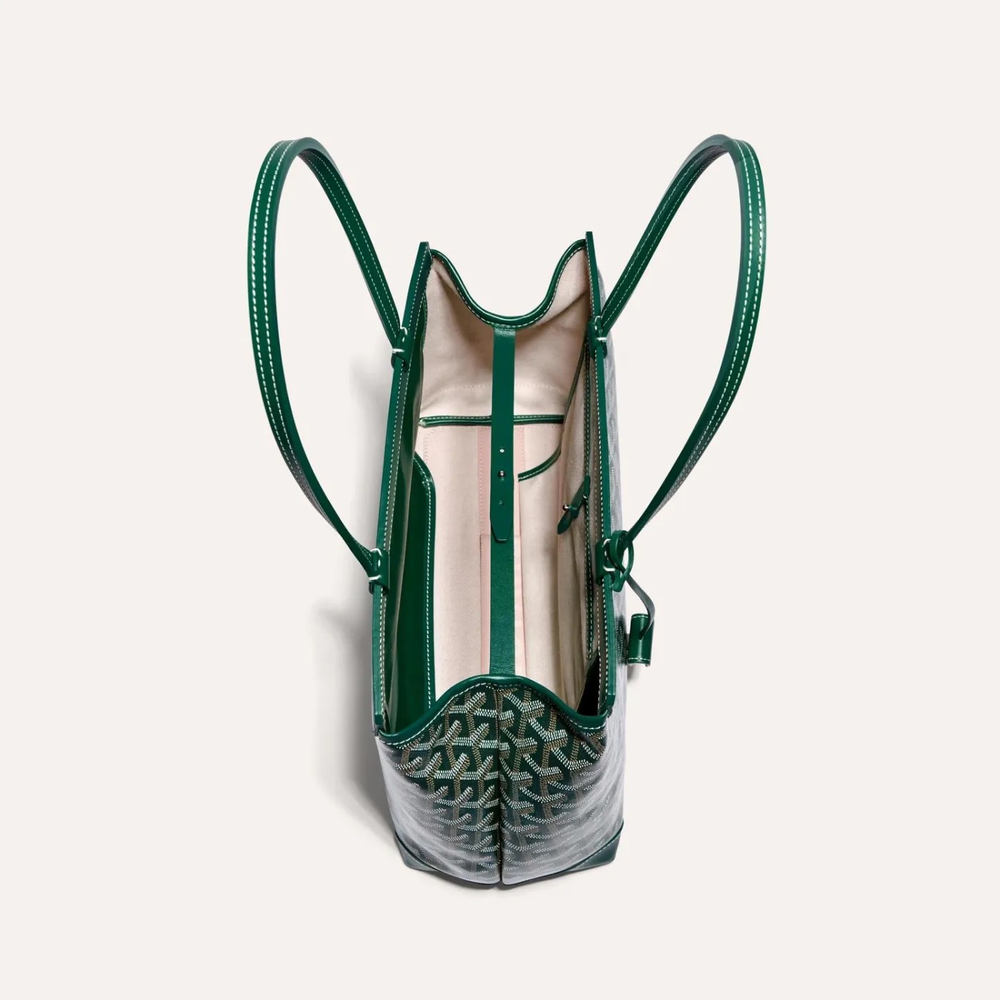 Goyard這個手袋是返工實用之選，能容納A4size的文件