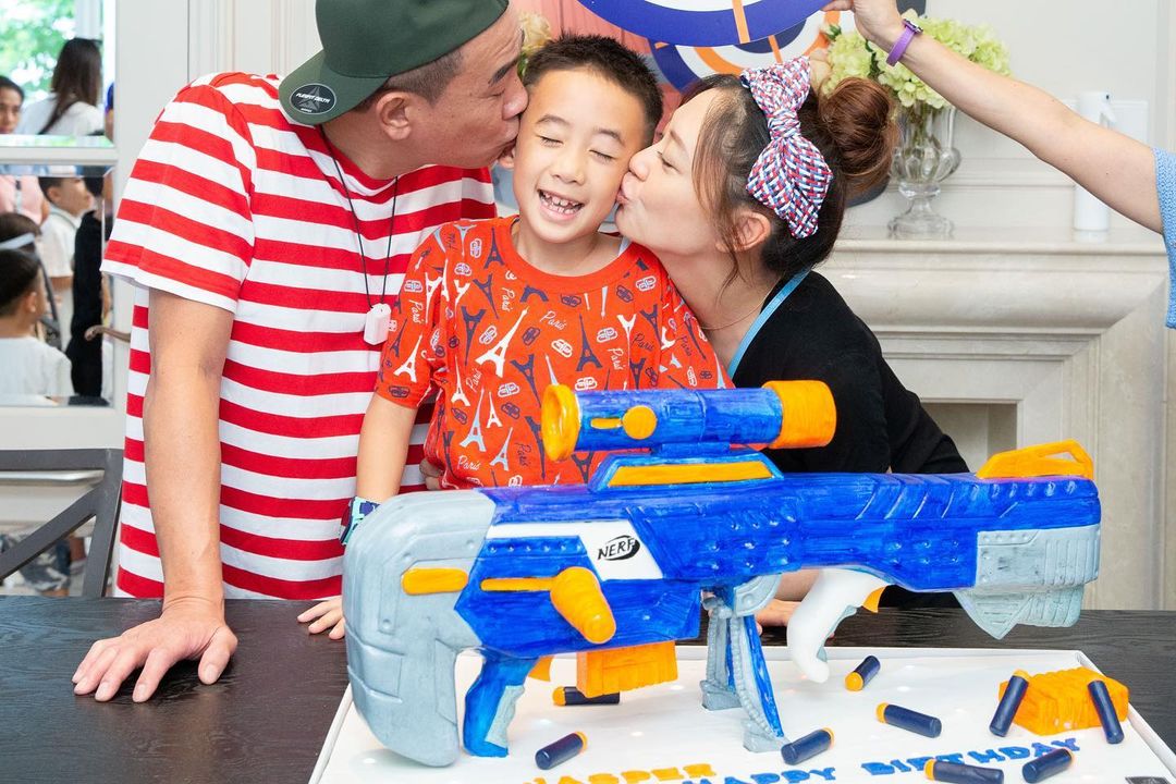 Jasper入讀貴族學校學費每年35萬。