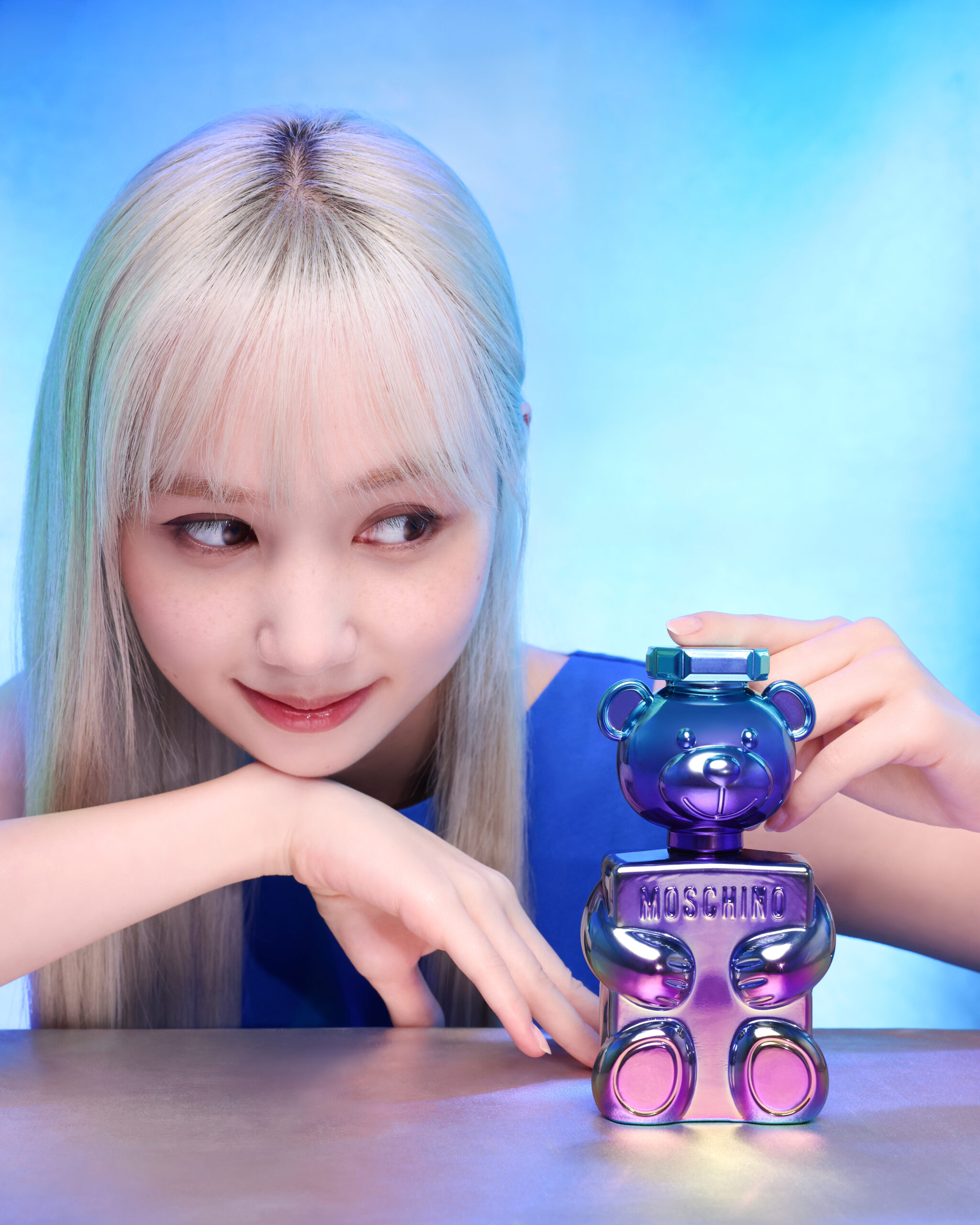 MOSCHINO再次發揮奇幻想像推出新香氣