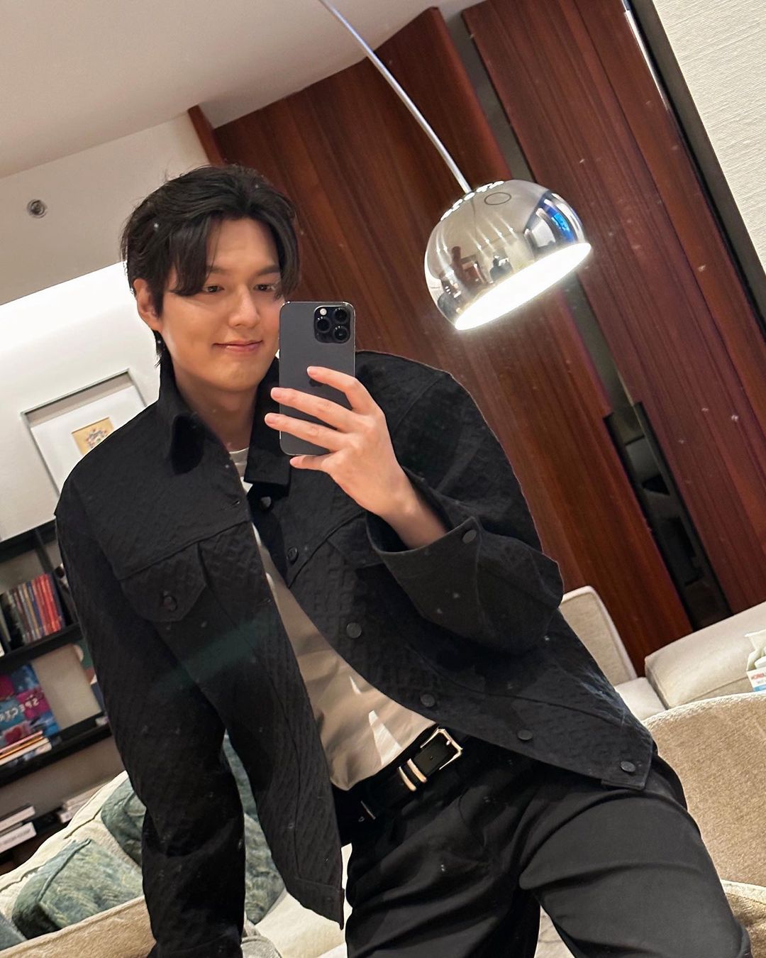 巨蟹男天生敏感細膩，別人無心的一句話或一個眼神都可能讓他們胡思亂想。