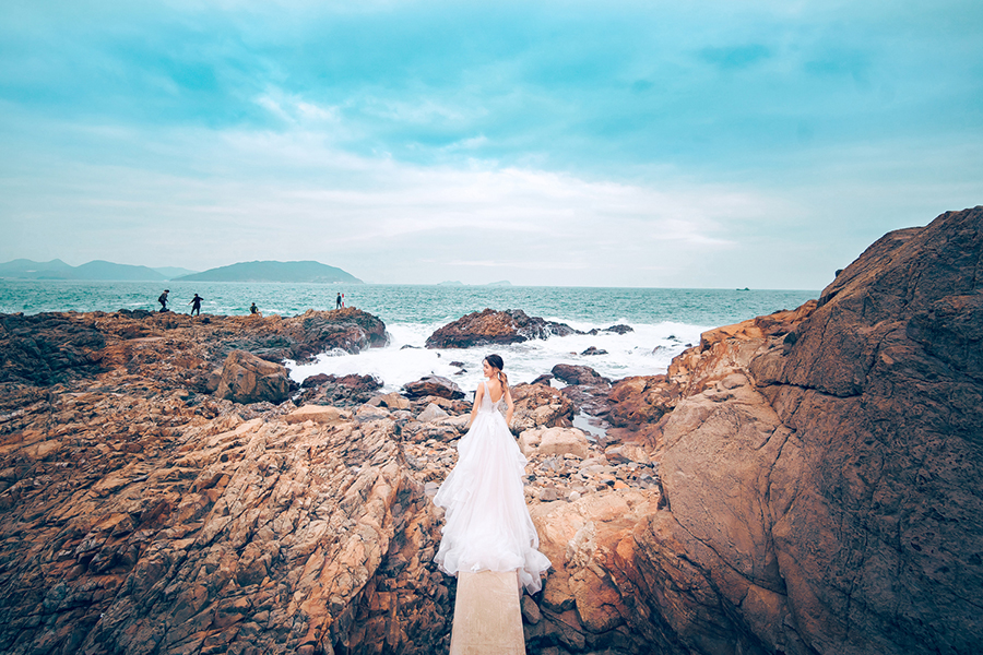 鶴咀有近岸懸崖。