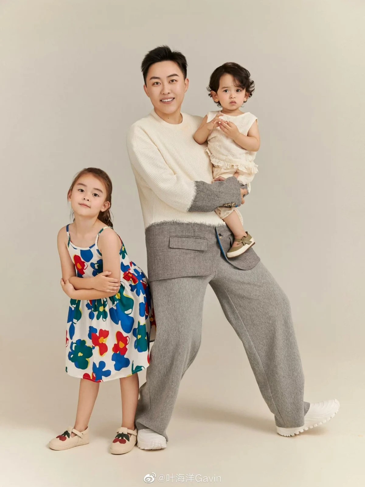 葉海洋用行動證明,一個人的職業婦女也能把孩子照顧得很好。
