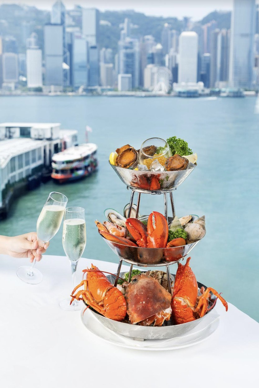 假日海景早午餐。