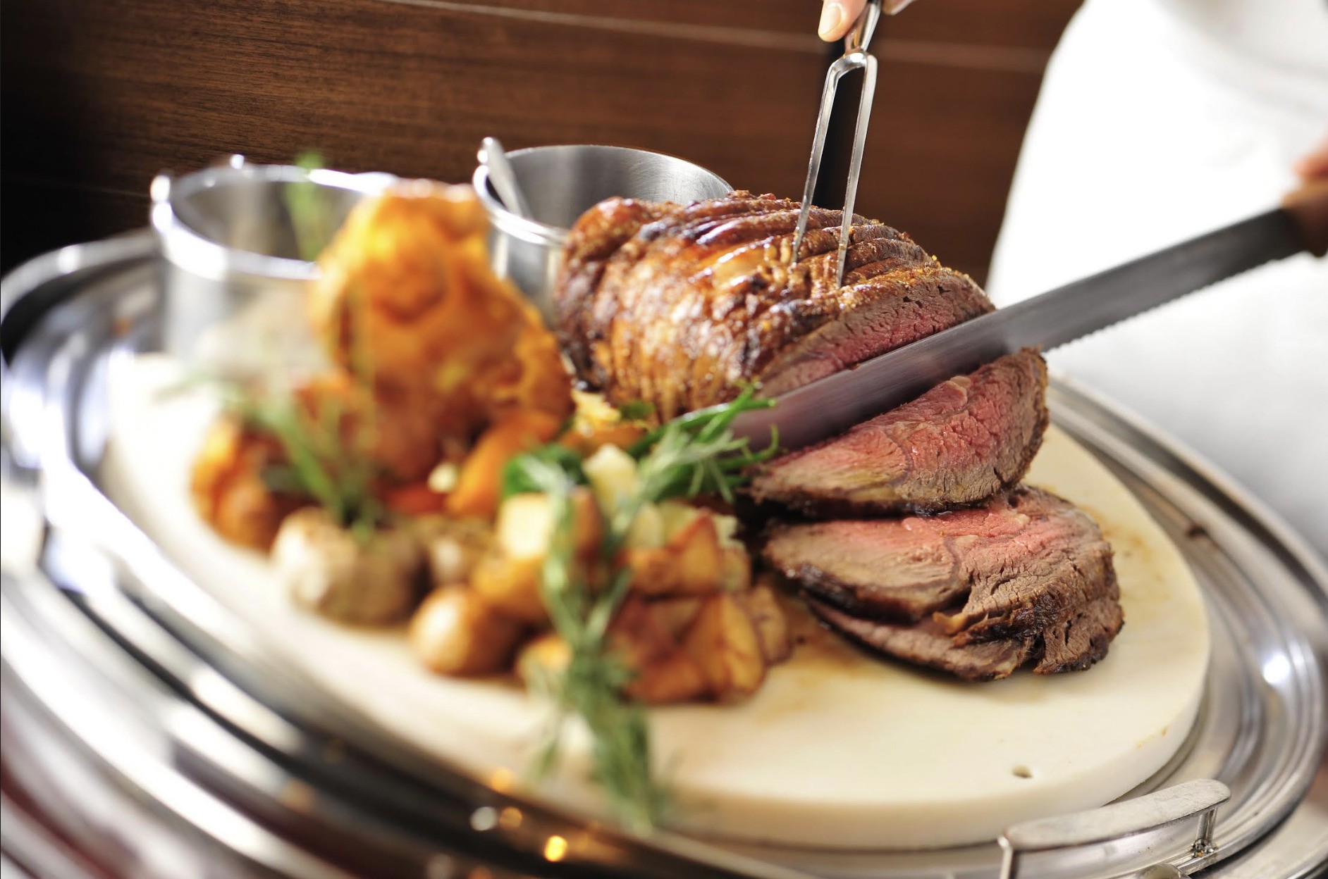 父親節限定牛肋扒晚宴。