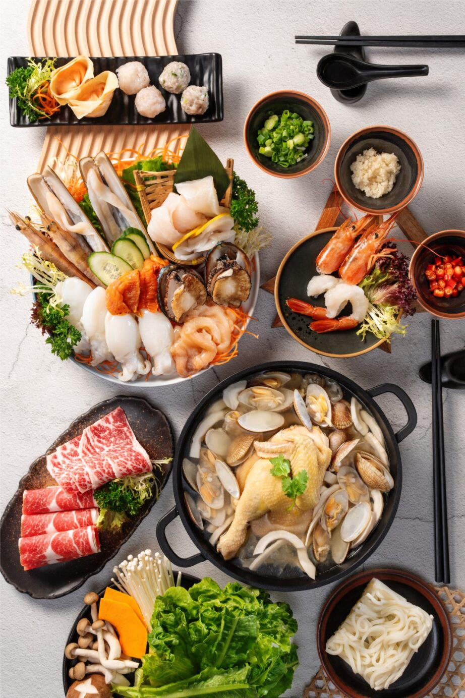 海鮮盛宴鍋物套餐。