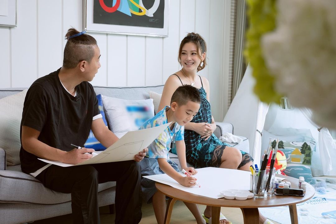 陳小春與Jasper在2017年參加內地節目《爸爸去哪兒5》爆紅。