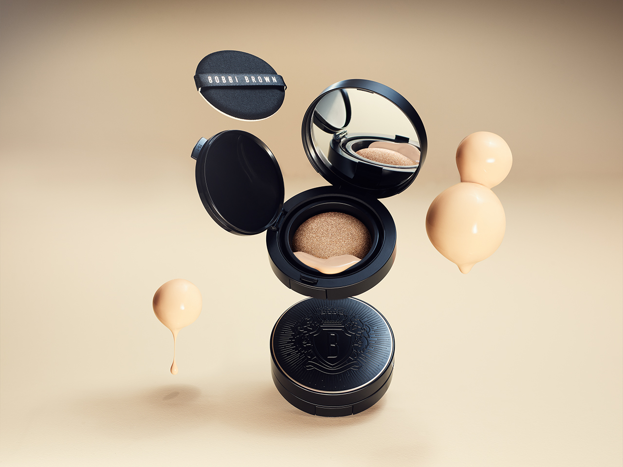 BOBBI BROWN無重輕霧氣墊粉底SPF 40 PA+++ HK$420