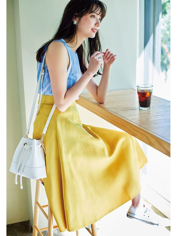 趁放假嘆下午茶，這點小小的財富自由還是有的。