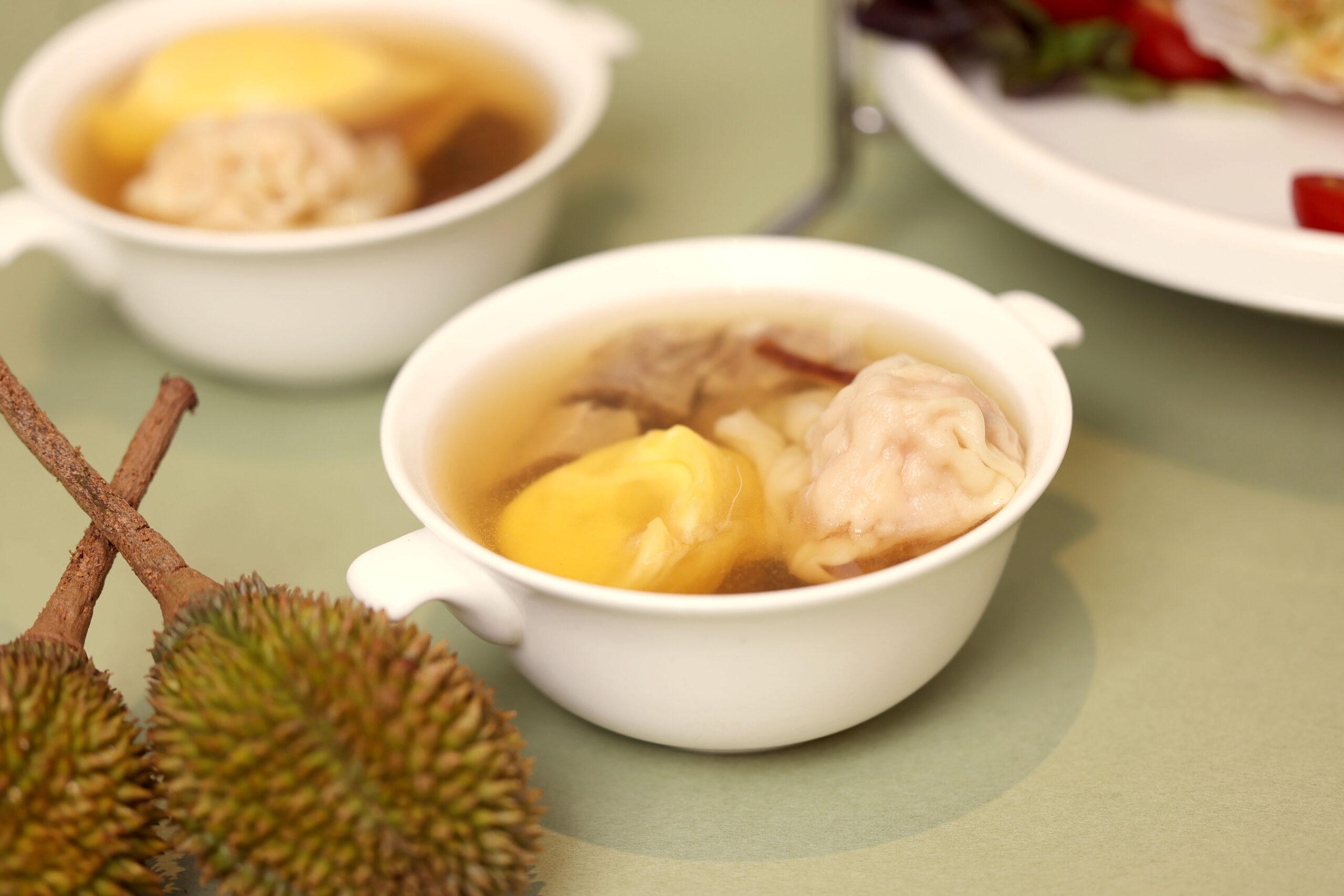 榴槤老火燉湯。