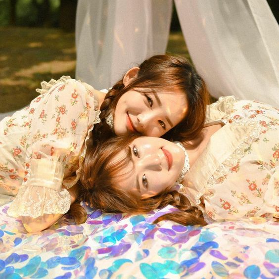 閨蜜見證了你人生中的每個重要時刻,這些珍貴的回憶成為你們友誼的基石。